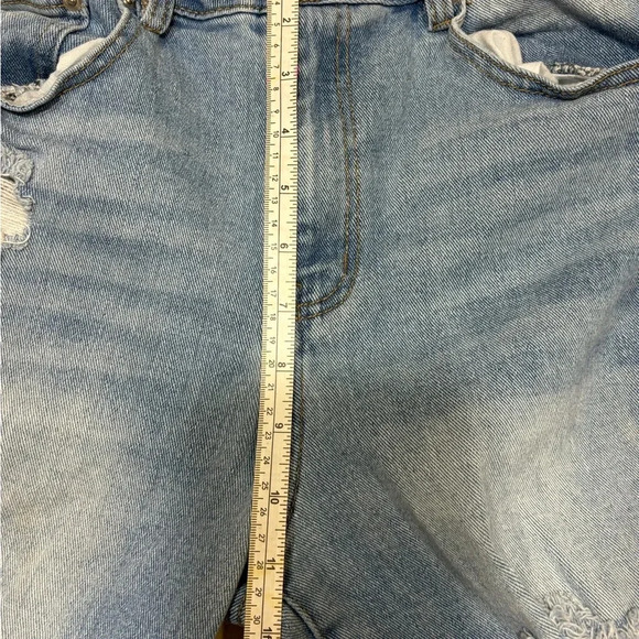 Rue 21 Size 7 Flare Leg Distressed Jeans - Picture 5 of 7